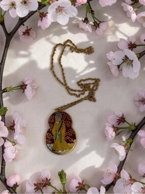 🫶🏻 Vintage Cloisonné Gold-Tone Enamel Pendant Necklace